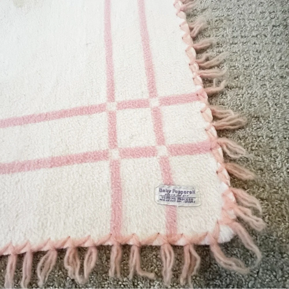 Baby Pepperell Pink Crib Blanket Tufted Bear Fringe Baby Girl Vintage 50s 60s